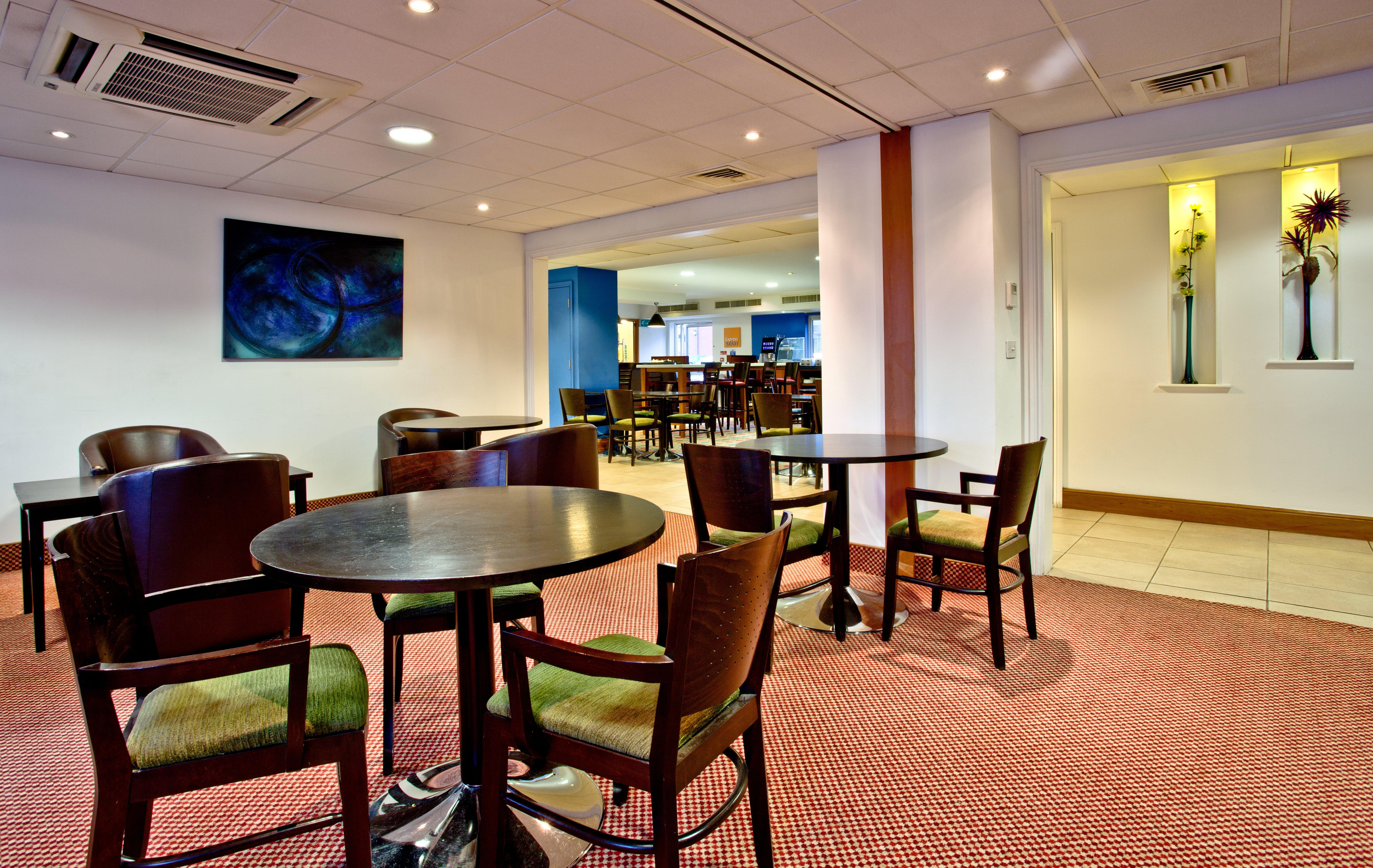 Holiday Inn Express Shrewsbury By Ihg מראה חיצוני תמונה