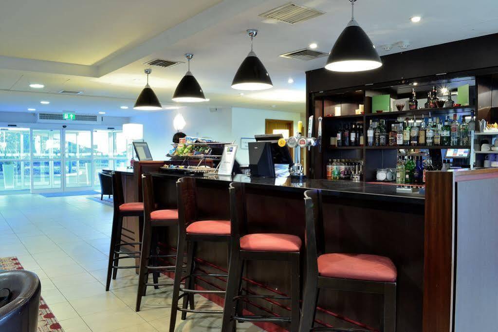 Holiday Inn Express Shrewsbury By Ihg מראה חיצוני תמונה